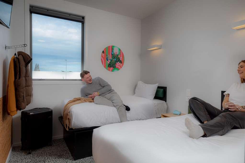 Lylo Κράισττσερτς Δωμάτιο φωτογραφία A room at the hotel